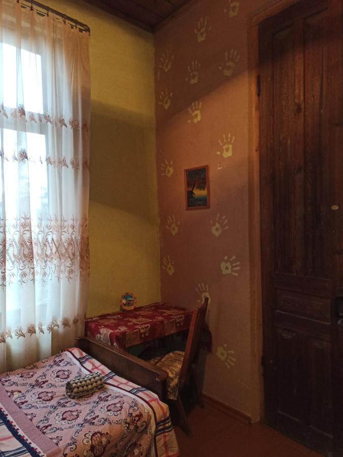 Cozy House Hotel Zugdidi Kültér fotó