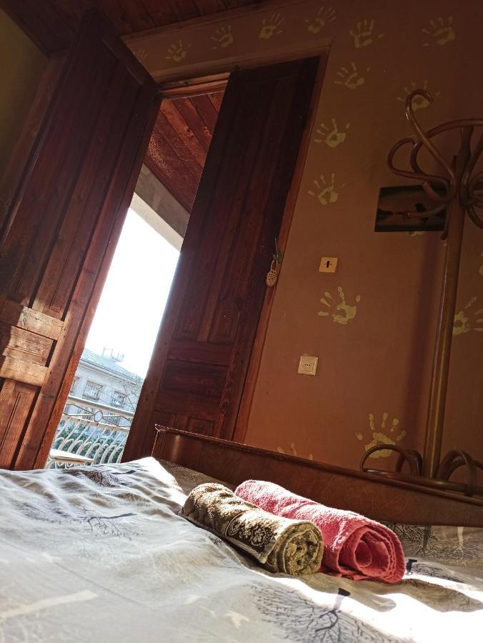 Cozy House Hotel Zugdidi Kültér fotó